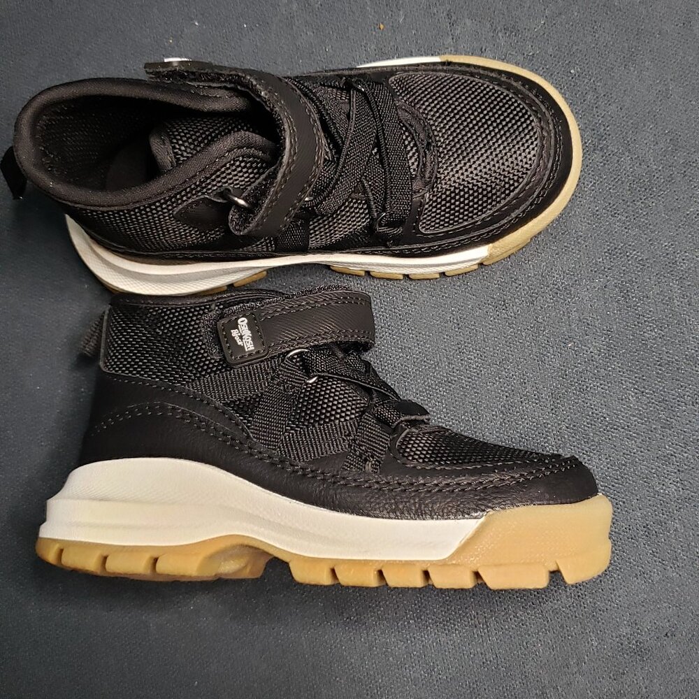 Black with Tan Bottom OshKosh  Boots Size 7M